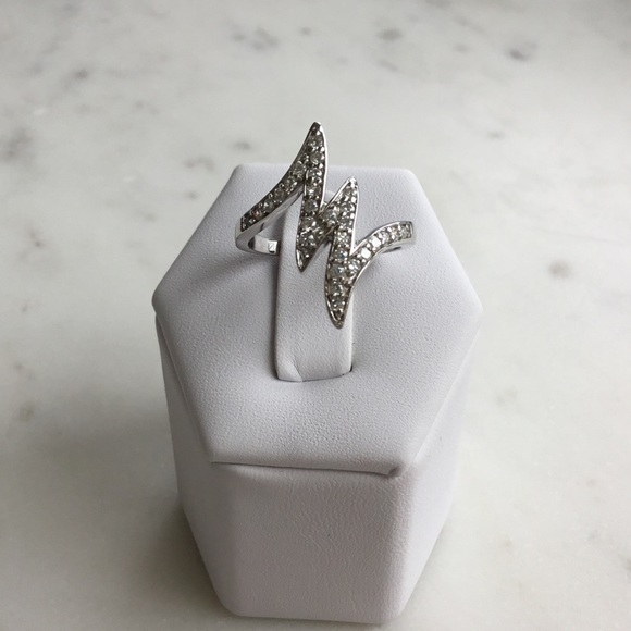 Sterling Silver Cz Zig Zag Ring - Picture 3 of 16